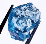 Природный синий алмаз.jpg
